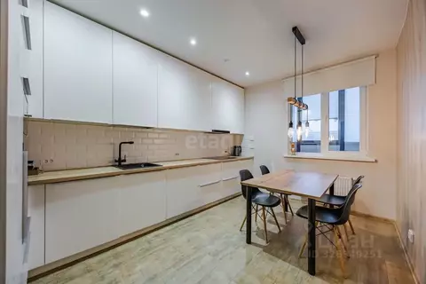 3-к кв. Санкт-Петербург Парашютная ул., 36к1 (78.0 м)