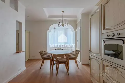 4-к кв. Татарстан, Казань ул. Мулланура Вахитова, 8 (131.5 м)