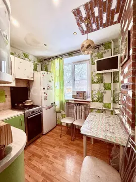 Продается 2-комнатная квартира