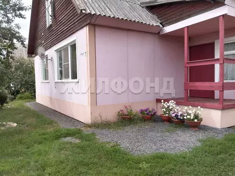 Дом в Новосибирская область, Тогучинский район, с. Юрты ул. Молодежная ...