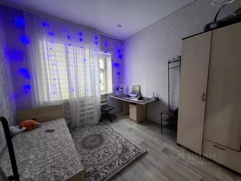 3-к кв. Омская область, Омск Мельничная ул., 89к1 (89.9 м)