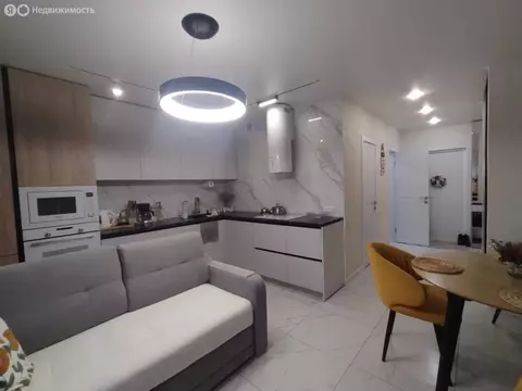 3-комнатная квартира: Чебоксары, Ярмарочная улица, 19к3 (97 м)