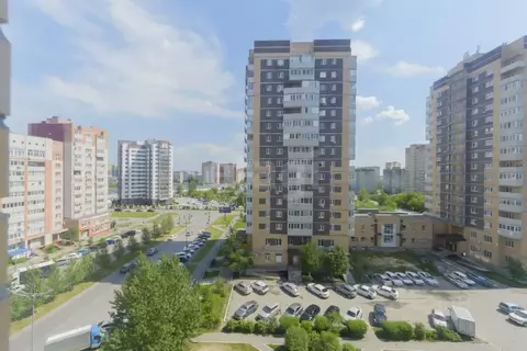 2-к кв. Тюменская область, Тюмень ул. Прокопия Артамонова, 8 (56.8 м)