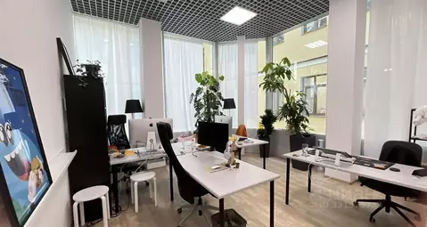 Офис в Санкт-Петербург Малая Морская ул., 18 (70 м)
