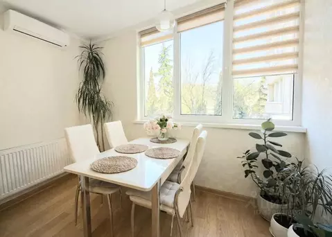 2-к кв. Крым, Ялта ул. Блюхера, 52 (65.0 м)