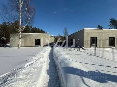 Дом в Ленинградская область, Выборгский район, Первомайское с/пос, ...