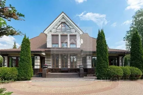 Дом в Санкт-Петербург пос. Парголово, Колхозная ул., 19 (557 м)