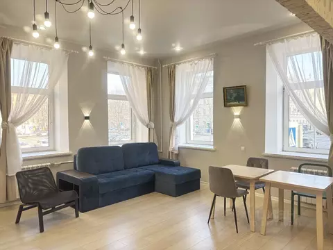 3-к кв. Санкт-Петербург ул. Глинки, 3-5-7 (127.0 м)