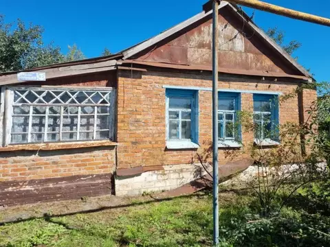 Дом в Белгородская область, Губкинский городской округ, с. Бобровы ...