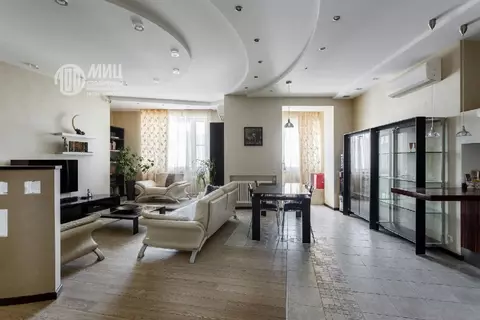 Продается 3-комнатная квартира