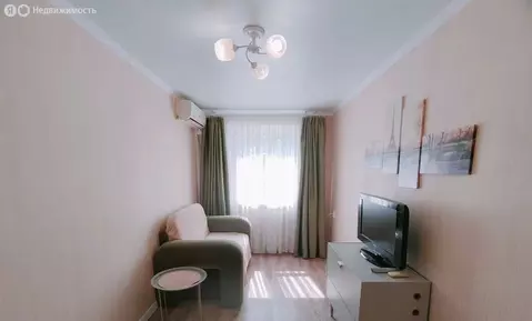 3-комнатная квартира: Новороссийск, проспект Ленина, 15 (56.1 м)