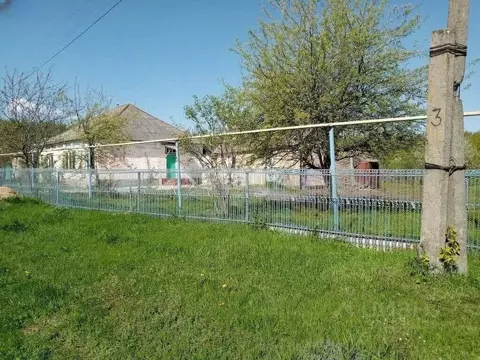 Дом в Белгородская область, Старооскольский городской округ, с. ...