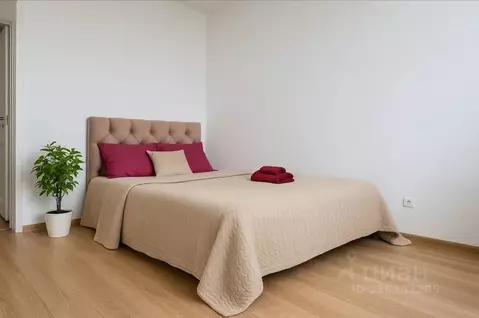 2-к кв. Свердловская область, Екатеринбург ул. Победы, 102 (69.0 м)