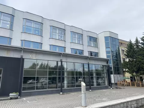 Помещение свободного назначения в Омская область, Омск просп. Карла ...