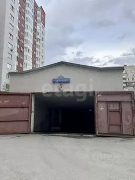 Гараж в Тюменская область, Тюмень ул. 50 лет ВЛКСМ, 15с1 (16 м)