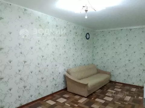 2-к кв. Чувашия, Шумерля Интернациональная ул., 4/1 (53.6 м)