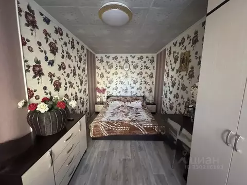 3-к кв. Санкт-Петербург ул. Орджоникидзе, 63К2 (70.1 м)