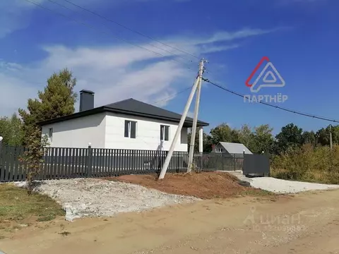 Дом в Ульяновская область, Мелекесский район, Старосахчинское с/пос, ...
