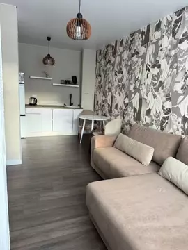 Студия Тюменская область, Тюмень ул. Первооткрывателей, 14 (24.0 м)