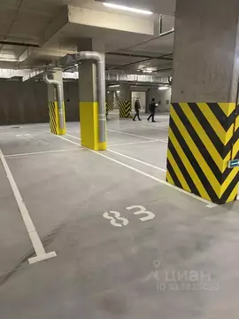 Гараж в Санкт-Петербург ул. Федора Котанова, 3к2 (13 м)