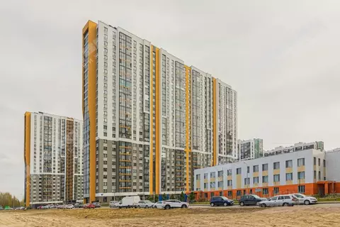 4-к кв. Санкт-Петербург ул. Лидии Зверевой, 9к1 (112.9 м)