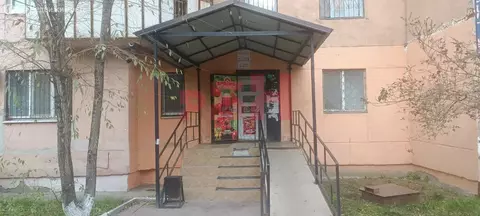 Торговая площадь (86.7 м)