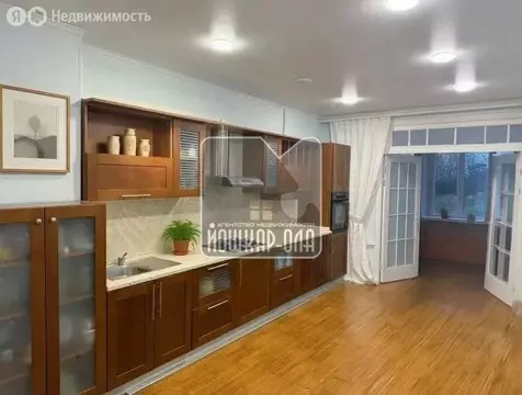 3-комнатная квартира: Йошкар-Ола, улица Машиностроителей, 4Б (104 м)