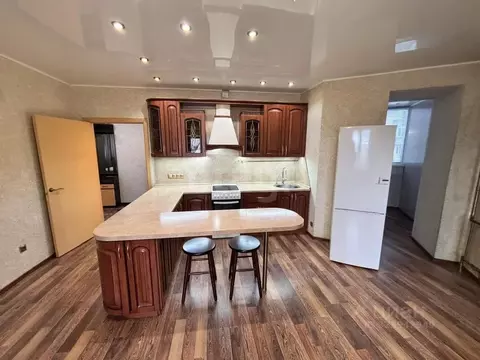 1-к кв. Тюменская область, Тюмень ул. Клары Цеткин, 61к4 (51.9 м)