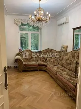 4-к кв. Москва ул. Верземнека, 3 (96.9 м)