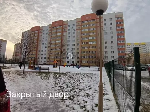 2-к кв. Алтайский край, Барнаул Лазурная ул., 58 (68.4 м)