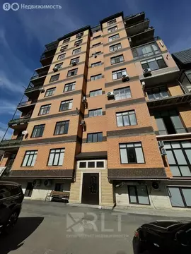 2-комнатная квартира: Махачкала, 4-й проезд Азиза Алиева, 3 (80 м)