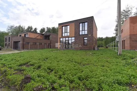 Дом в Алтайский край, Барнаул городской округ, с. Власиха, Октябрьский ...