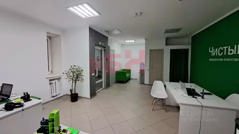 Помещение свободного назначения в Омская область, Омск просп. Карла ...