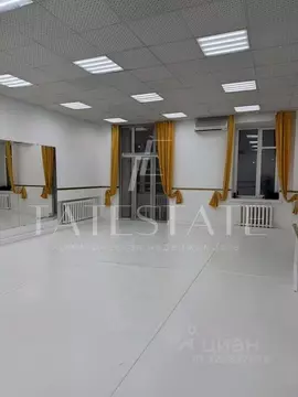 Помещение свободного назначения в Татарстан, Казань ул. Туфана ...