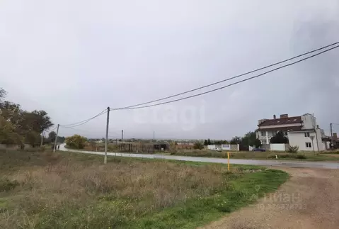 Участок в Крым, Черноморский район, Оленевское с/пос, с. Оленевка пер. ...