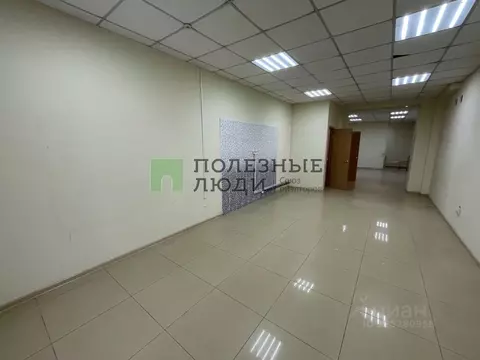 Помещение свободного назначения в Крым, Евпатория просп. Победы, ...