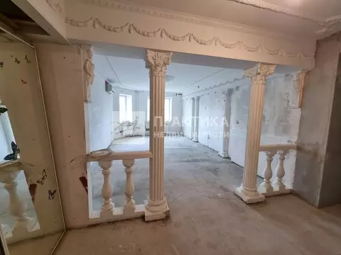 Продается 3-комнатная квартира