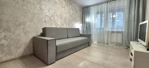 1-к кв. Свердловская область, Екатеринбург ул. Родонитовая, 10 (35.0 ...