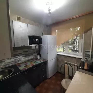 3-к кв. Кемеровская область, Новокузнецк ул. Новаторов, 12 (47.1 м)