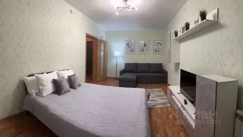 1-к кв. Курская область, Курск просп. Вячеслава Клыкова, 30 (47.0 м)