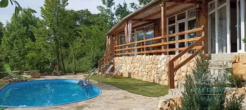 Дом в Крым, Бахчисарайский район, Зеленовское с/пос, с. Многоречье ул. ...