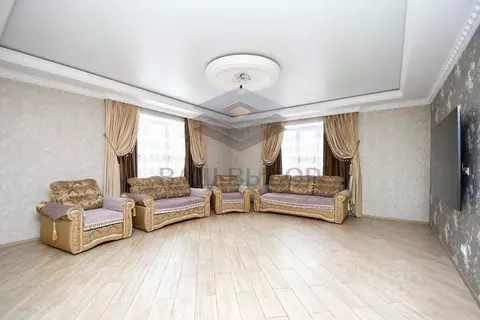 Коттедж в Омская область, Омск ул. 11-я Северная, 121 (384 м)