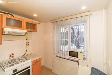 3-комнатная квартира: Челябинск, улица Труда, 177 (58.6 м)