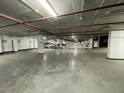 Гараж в Тюменская область, Тюмень ул. Тимофея Чаркова, 89 (13 м)