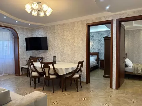 3-к кв. Московская область, Красногорск ул. Имени Зверева, 6 (76.0 м)