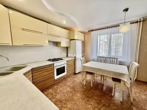 3-к кв. Пензенская область, Пенза просп. Строителей, 70 (77.9 м)