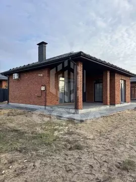 Дом в Воронежская область, Богучарский район, Медовское с/пос, с. ...