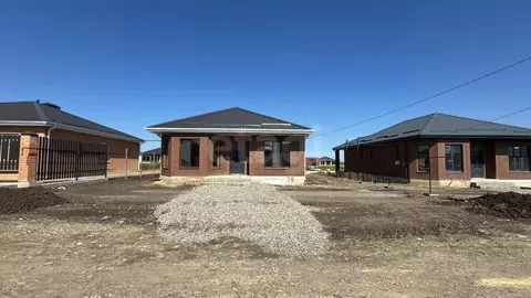 Дом в Ставропольский край, Михайловск Шпаковский район, ул. Андрея ...