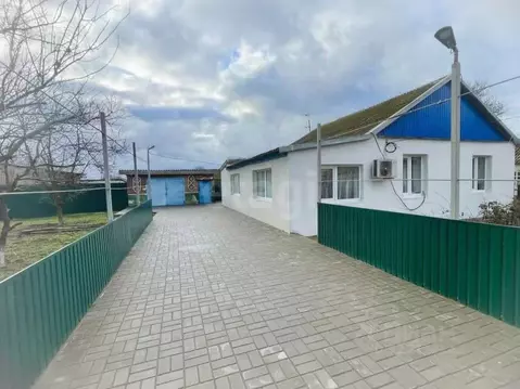 Дом в Крым, Красногвардейский район, с. Александровка ул. Заводская ...