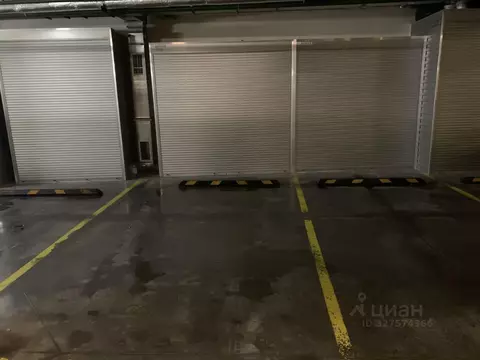 Гараж в Московская область, Красногорск ул. Игоря Мерлушкина, 8 (15 м)